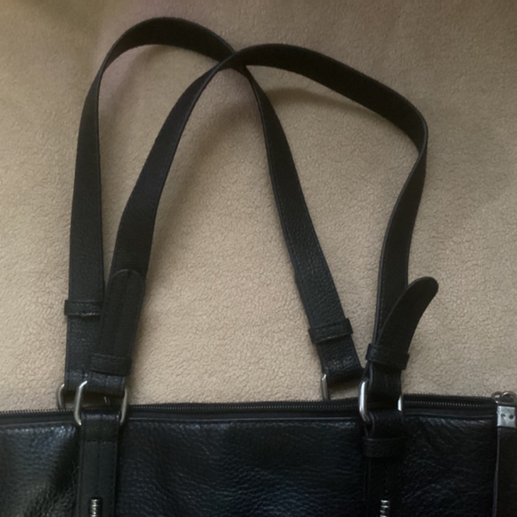 The Sack leather Tote - Picture 11 of 12